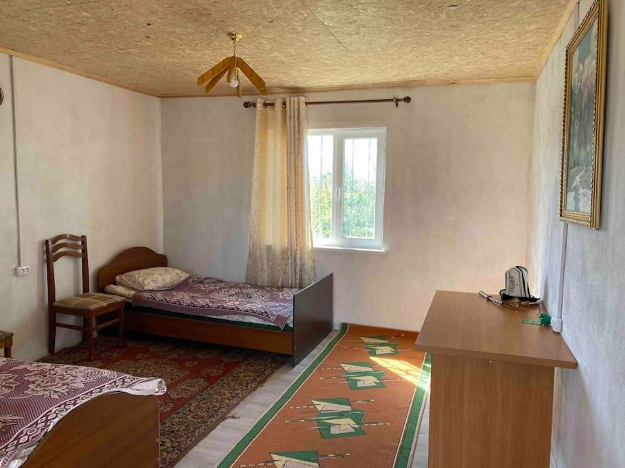 Guest House "U Apashki" Tong Екстер'єр фото